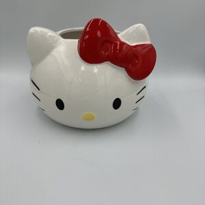 Hello Kitty Large Ceramic Hand Painted Planter Pot W/Red Bow